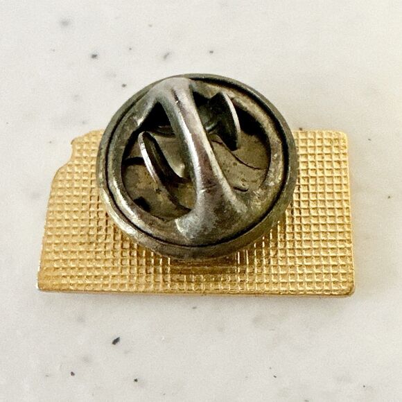 Kansas Shape Of State Ducks Unlimited Hat Vest Pin - Picture 2 of 4